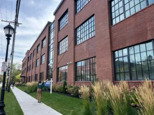 Emerald City Window Cleaning Commercial Window Cleaning Syracuse NY