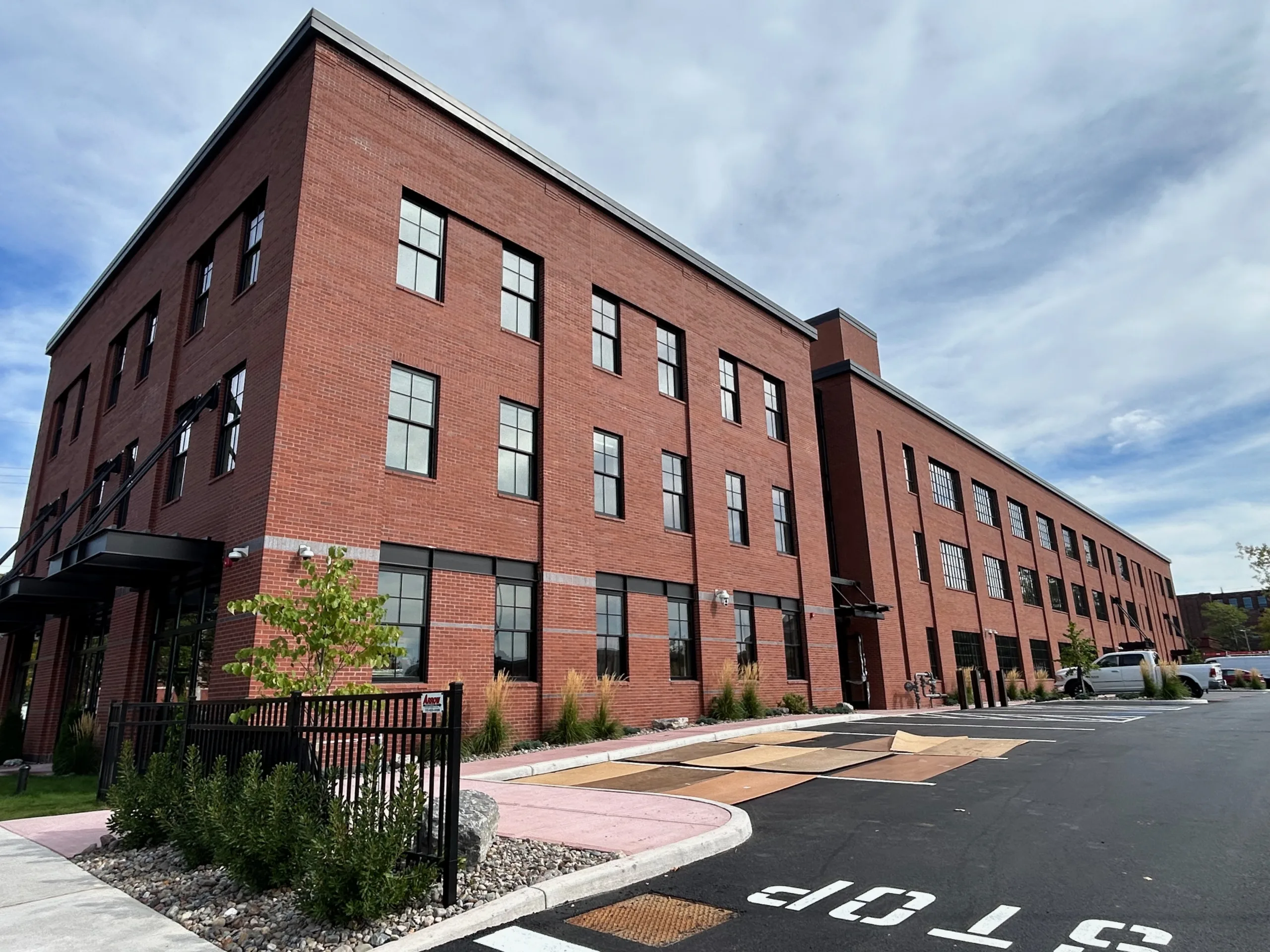 Emerald City Window Cleaning Commercial Window Cleaning Syracuse NY