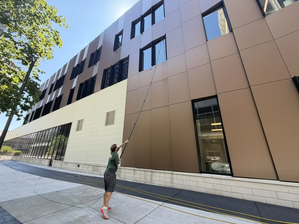 Syracuse Commercial Window Cleaning: 500+ Windows at Inspyre Innovation Hub
