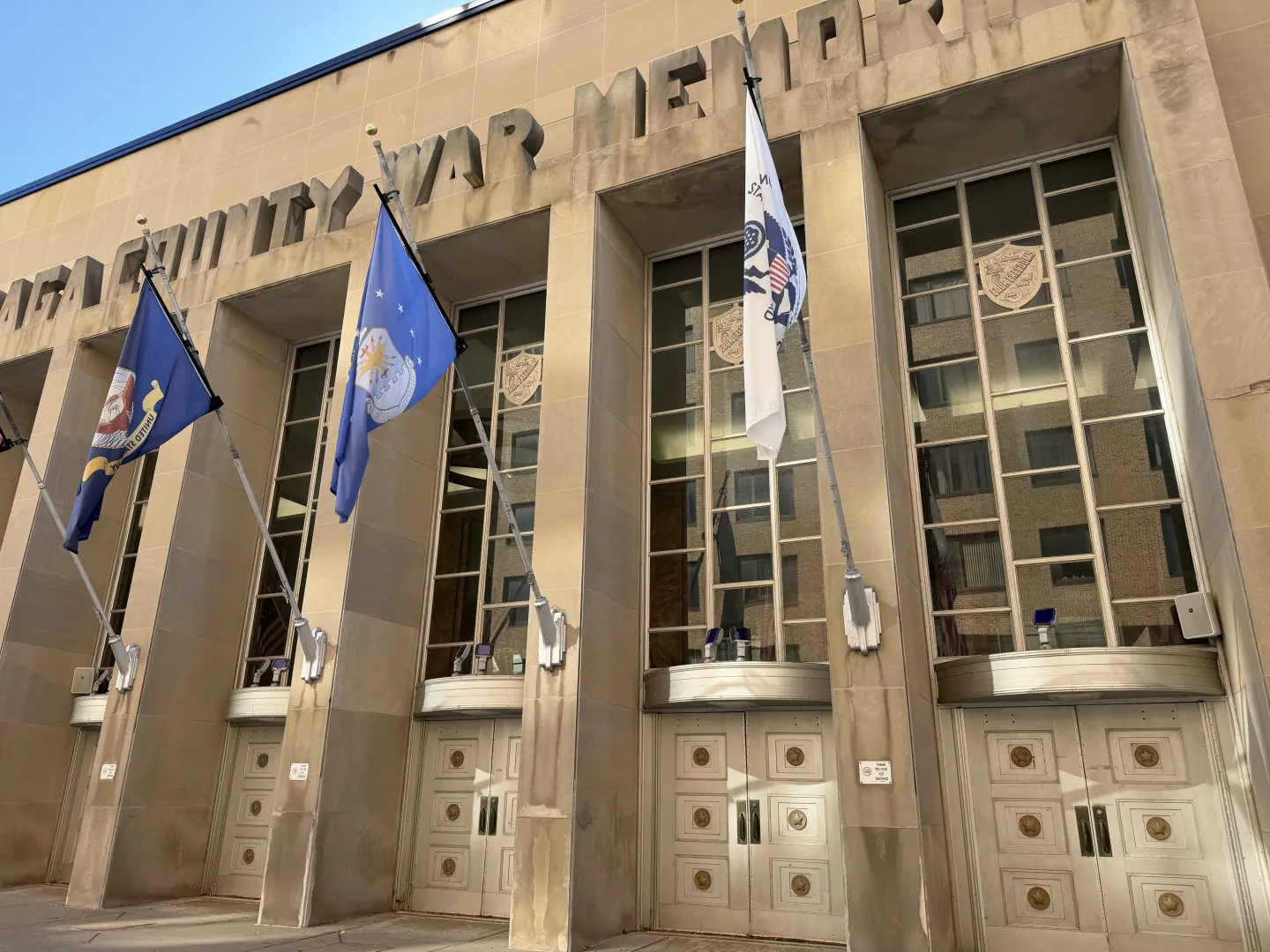 Syracuse window cleaning at the historic War Memorial by Emerald City Window Cleaning
